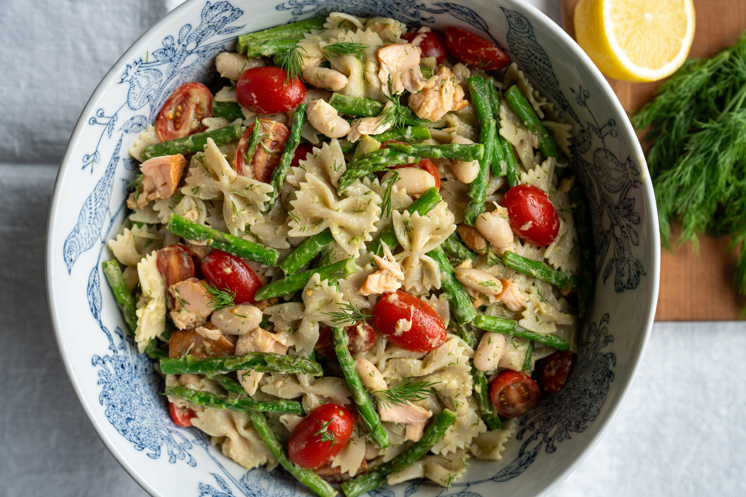 Smoked Salmon Pasta Salad with Dill & Lemon Dressing