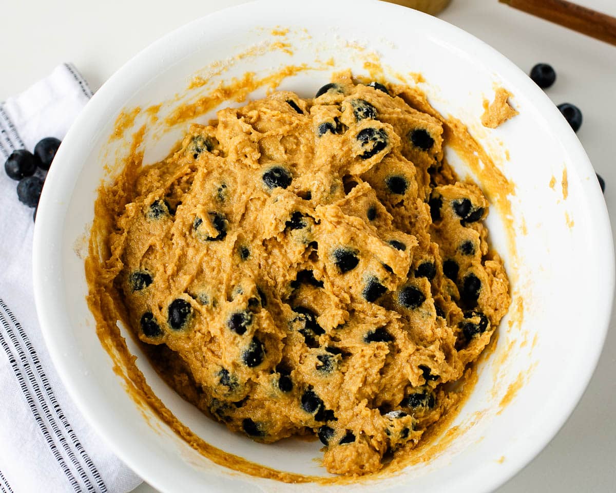 How to make fresh blueberry whole grain quick bread