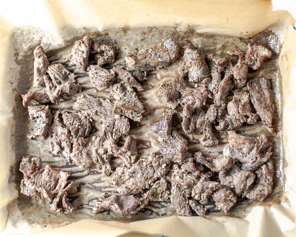 How to make sheet pan beef gyros