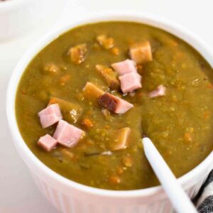 Crockpot split pea soup with ham