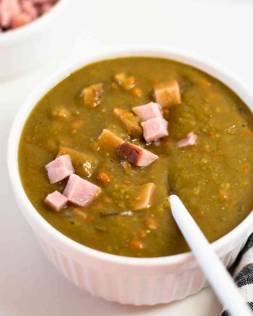 Crockpot split pea soup with ham