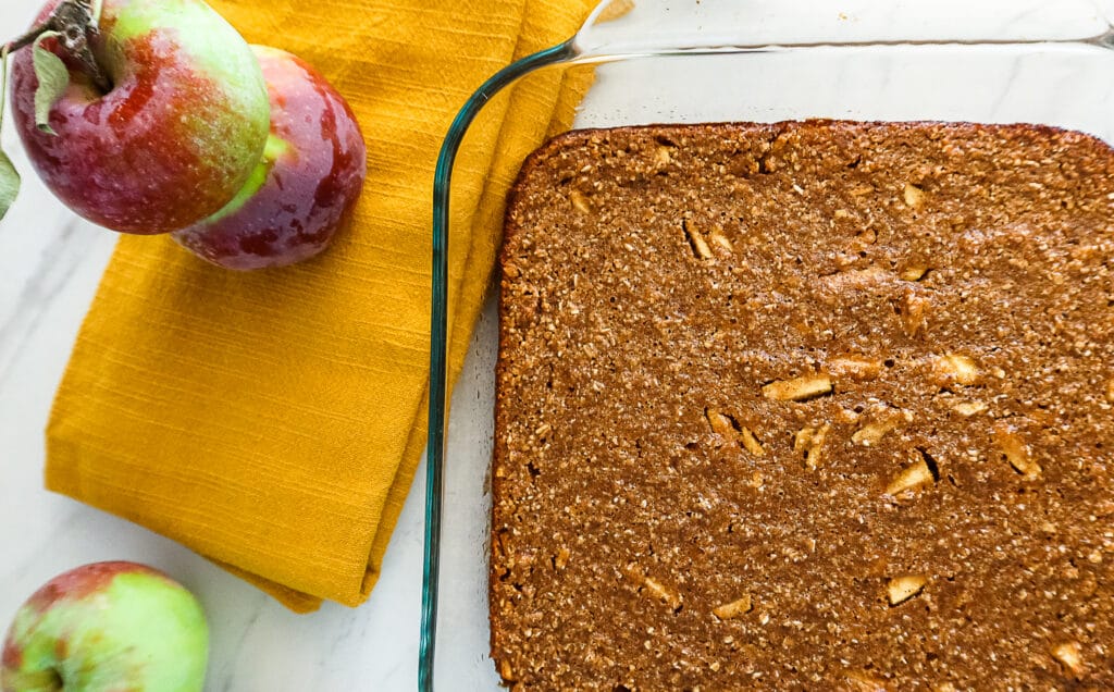 Apple pie protein bars