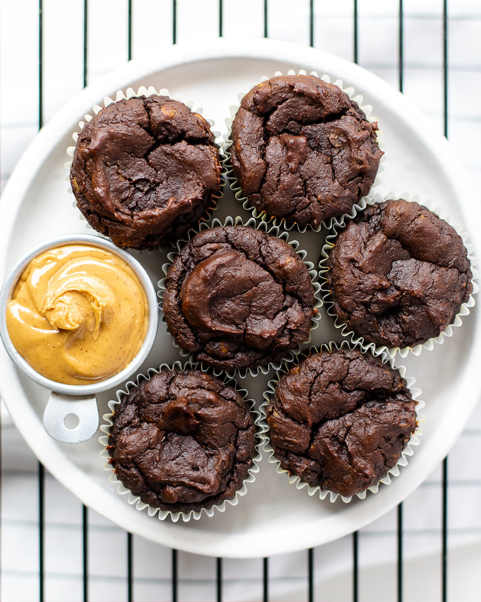 Flourless Peanut Butter Chocolate Muffins