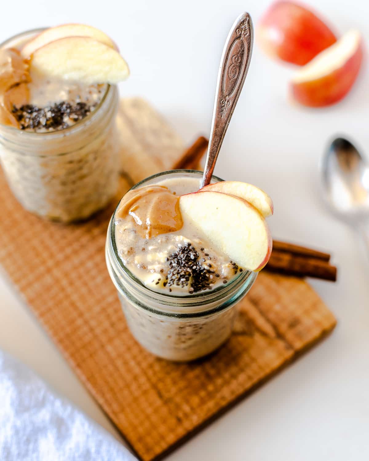 easy apple pie overnight oats