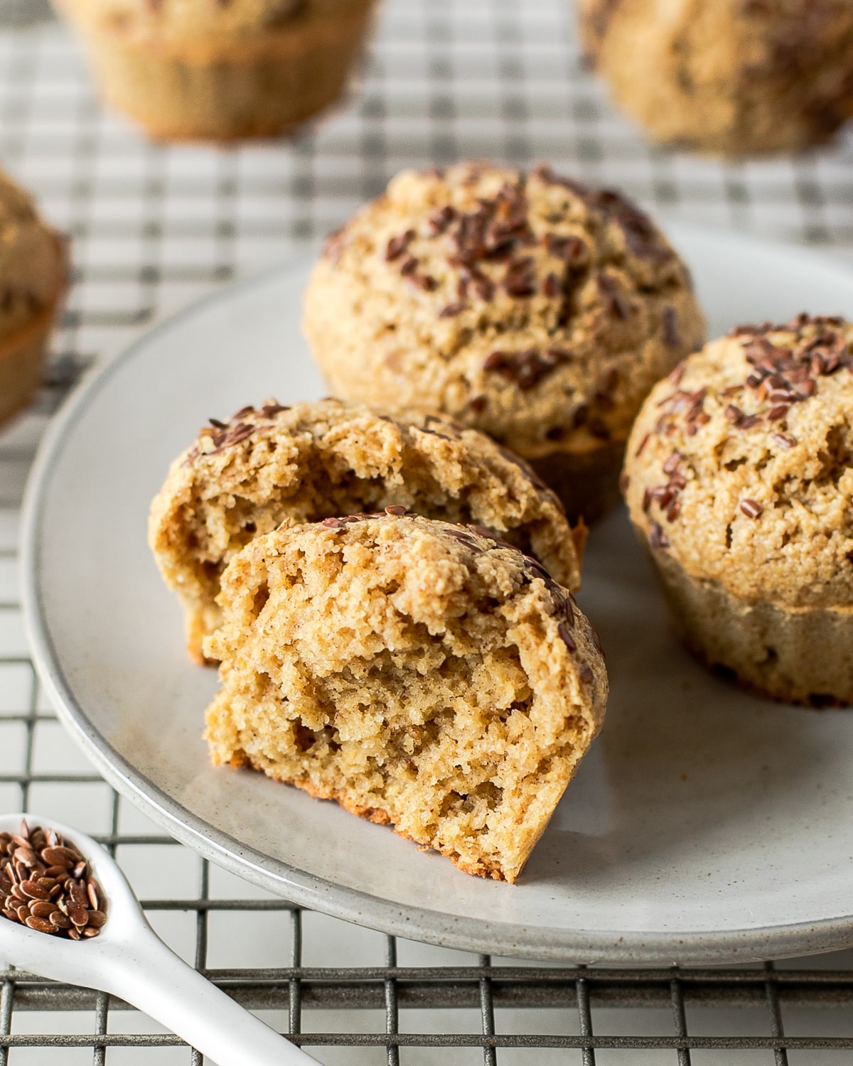 easy flaxseed muffins