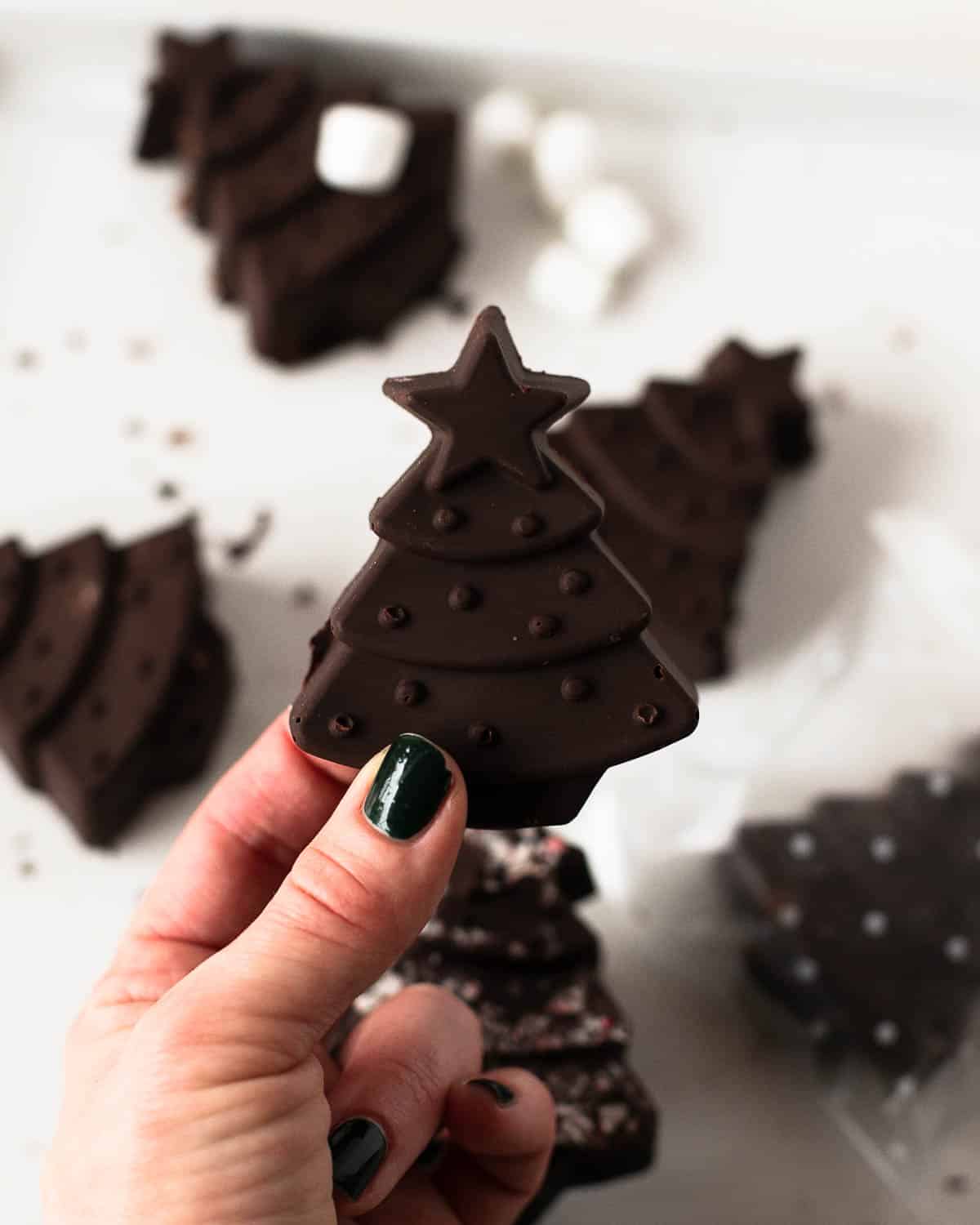 christmas hot cocoa bombs