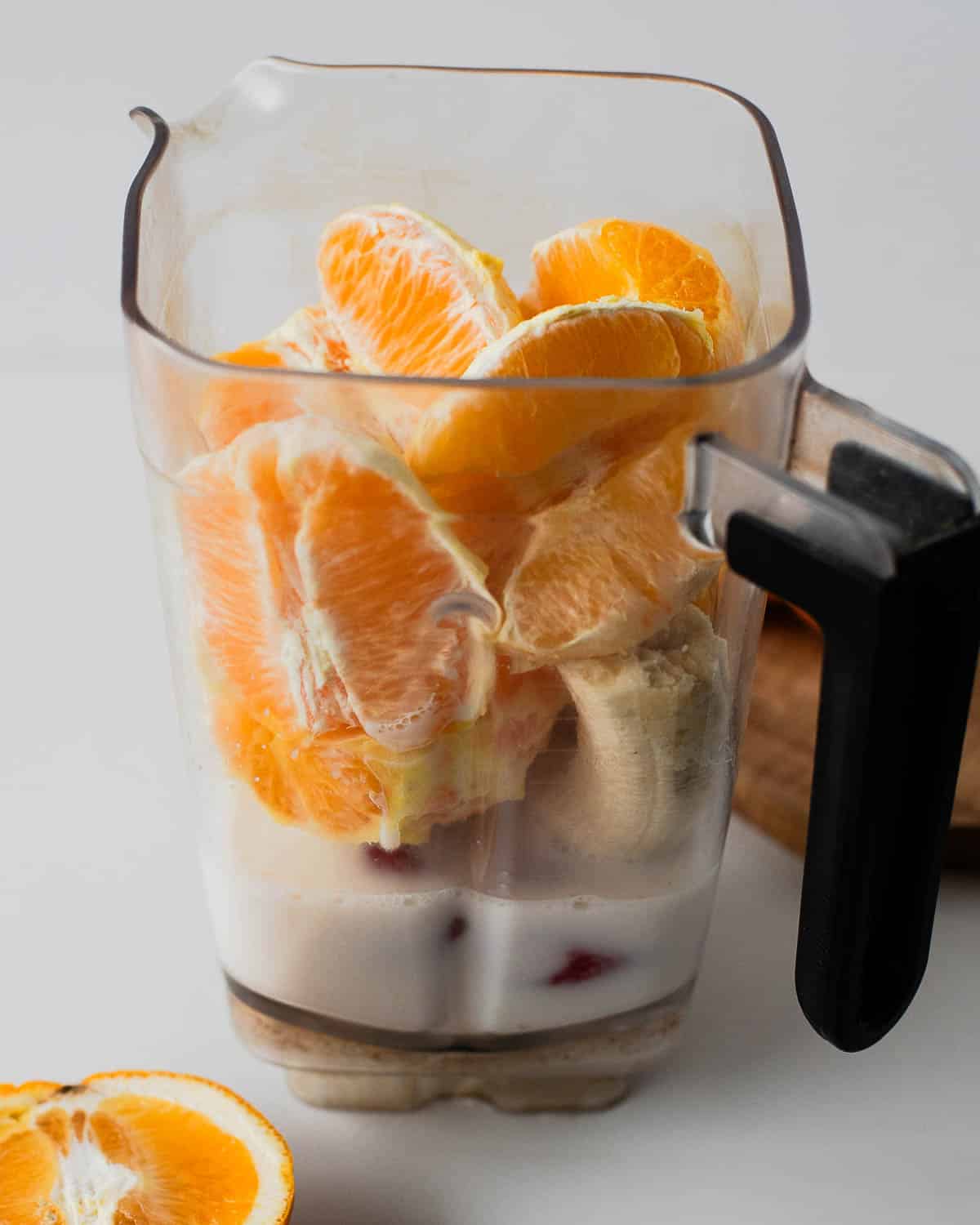 How to make this fruity nutritious smoothie
